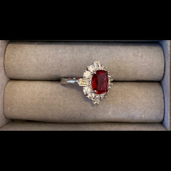 QVC RING - Picture 2 of 2